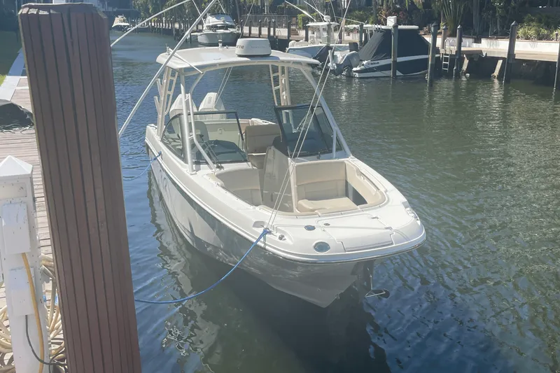 Slide: The Image of Boston Whaler 270 VANTAGE 2019 - 7