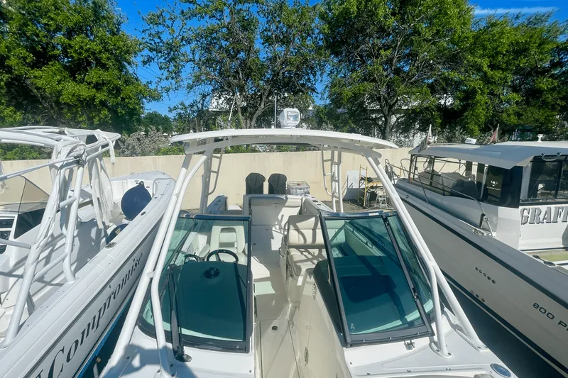 Slide: The Image of Boston Whaler 270 VANTAGE 2019 - 25