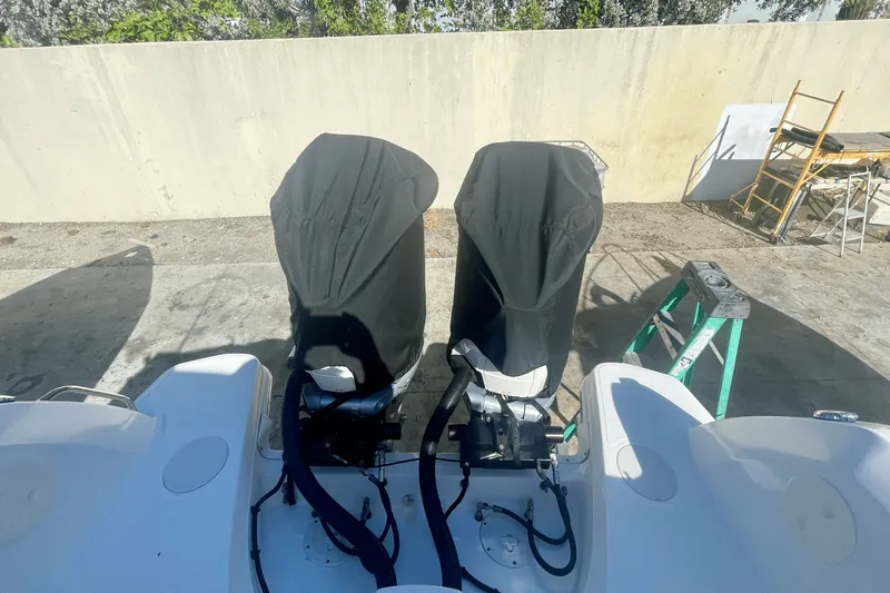 Slide: The Image of Boston Whaler 270 VANTAGE 2019 - 7