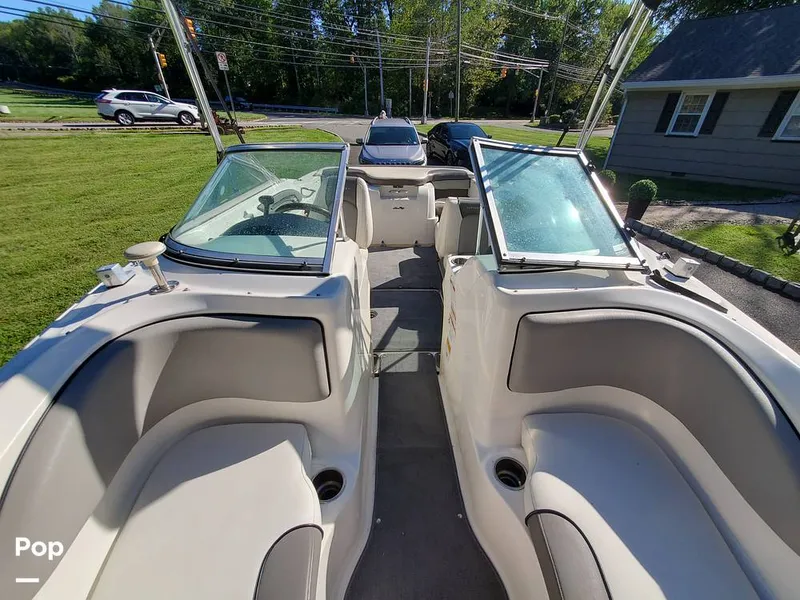 Slide: The Image of Sea Ray 205 sport 2011 - 13153416