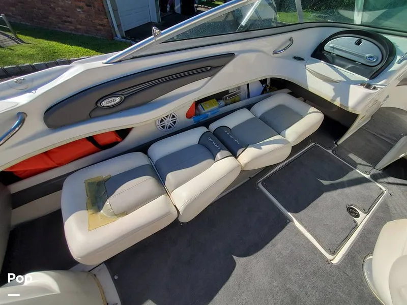 Slide: The Image of Sea Ray 205 sport 2011 - 13153433