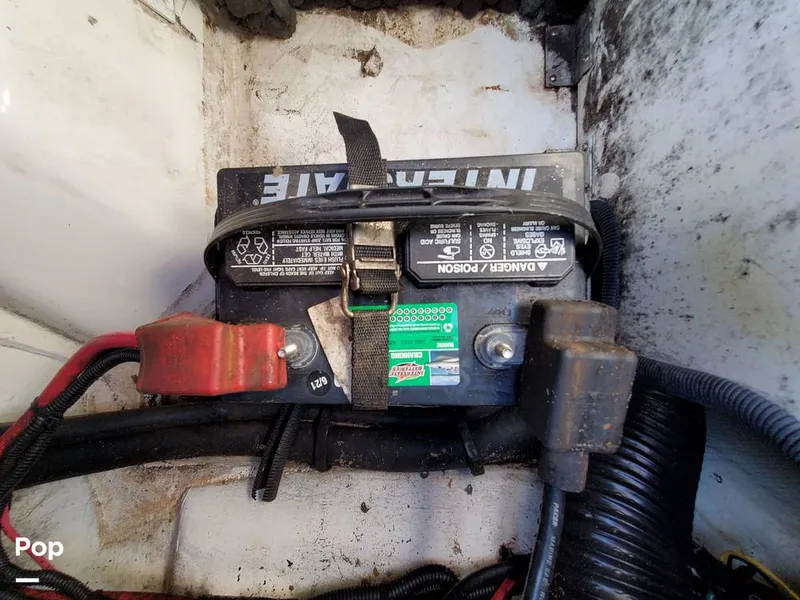 Slide: The Image of Sea Ray 205 sport 2011 - 13153474