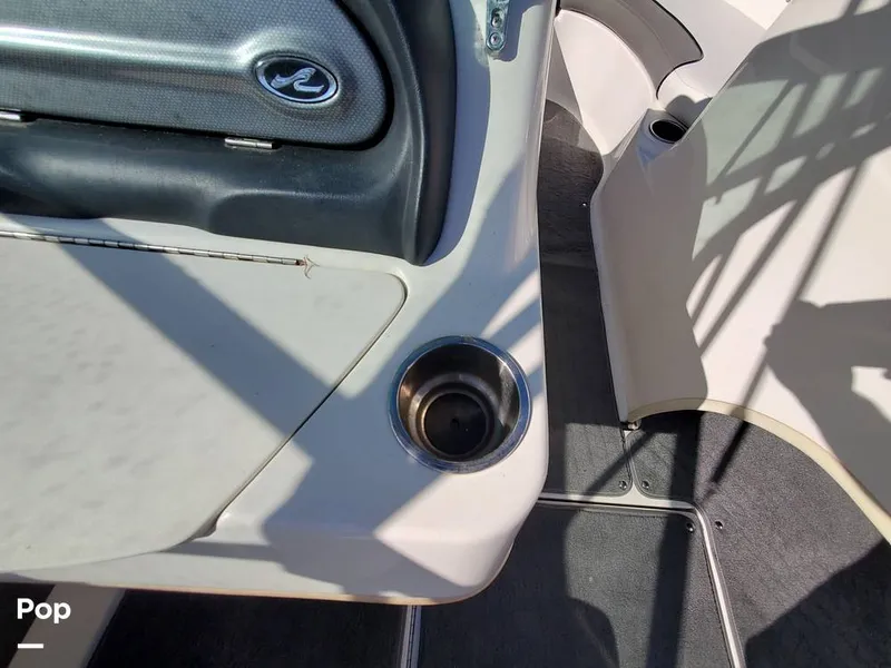 Slide: The Image of Sea Ray 205 sport 2011 - 13153479