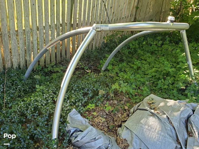 Slide: The Image of Sea Ray 205 sport 2011 - 13153502