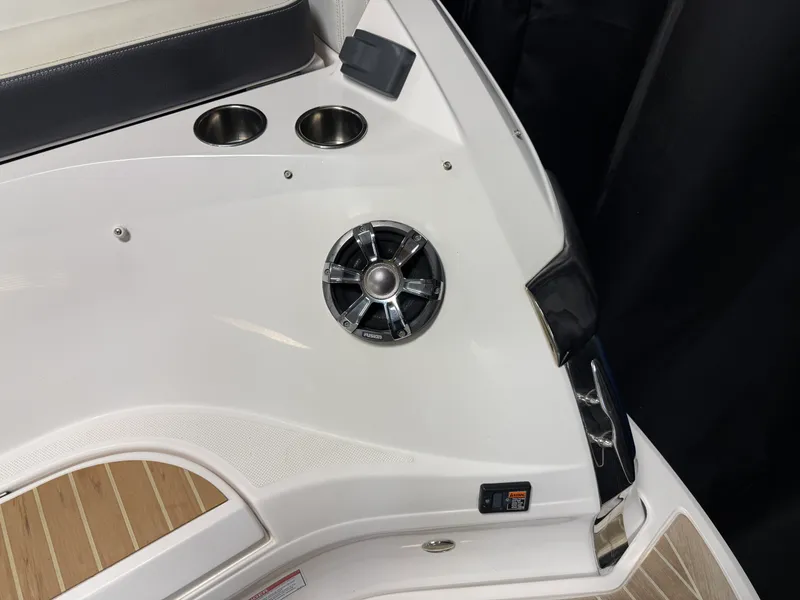 Slide: The Image of Regal 2800 2018 - 11