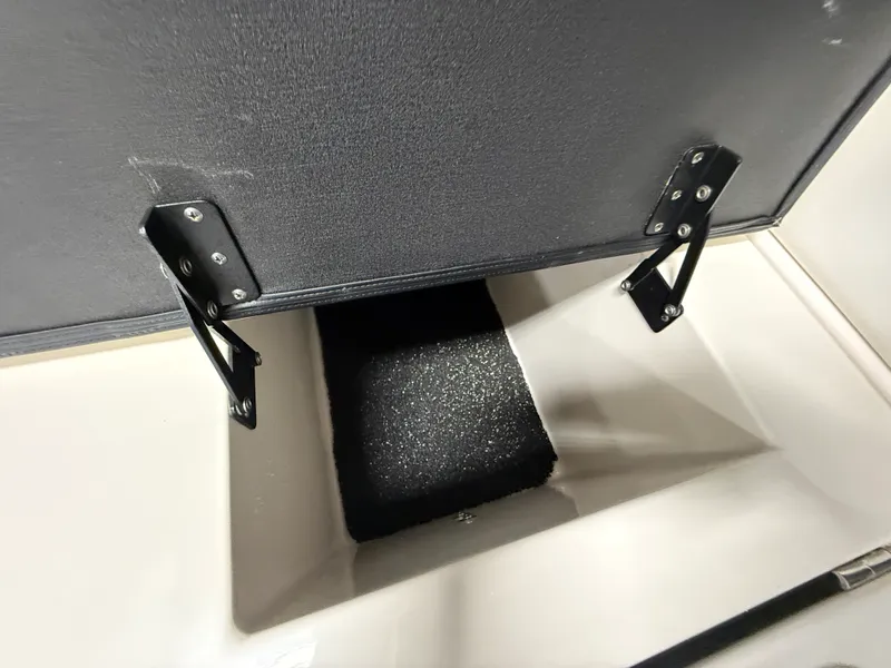 Slide: The Image of Regal 2800 2018 - 19