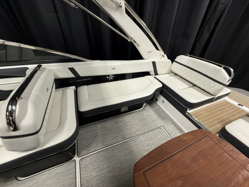 Slide: The Image of Regal 2800 2018 - 29