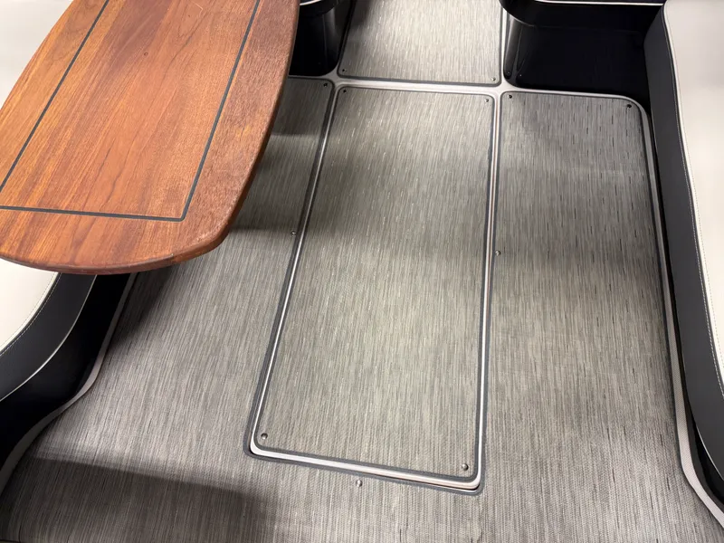 Slide: The Image of Regal 2800 2018 - 31