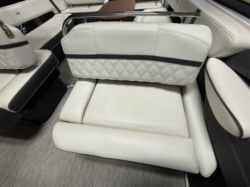 Slide: The Image of Regal 2800 2018 - 38