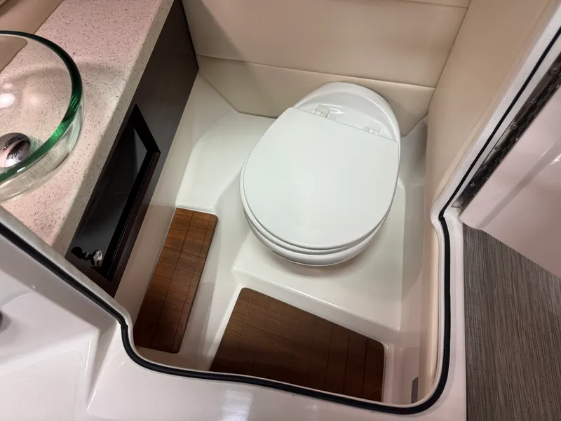 Slide: The Image of Regal 2800 2018 - 44