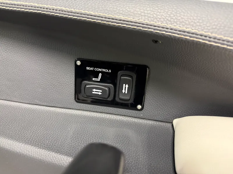 Slide: The Image of Regal 2800 2018 - 55