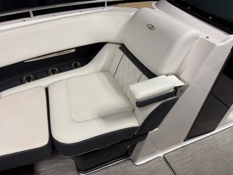 Slide: The Image of Regal 2800 2018 - 67