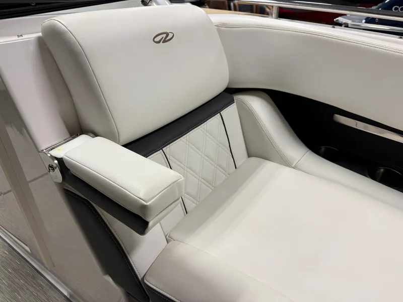 Slide: The Image of Regal 2800 2018 - 75