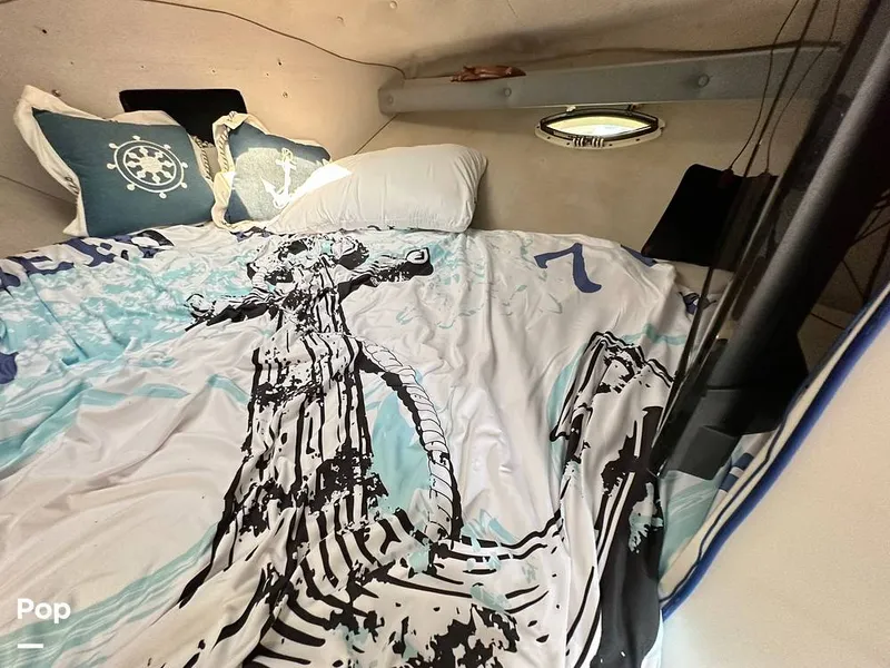 Slide: The Image of Rinker 280 Fiesta Vee 1995 - 13013865