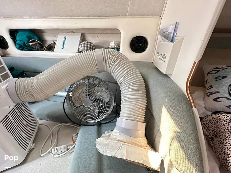 Slide: The Image of Rinker 280 Fiesta Vee 1995 - 13013868