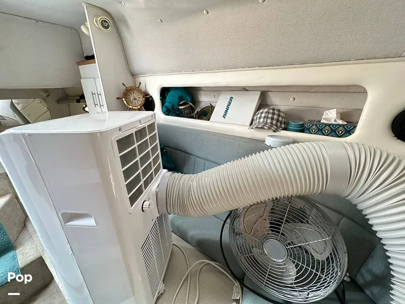 Slide: The Image of Rinker 280 Fiesta Vee 1995 - 13013869