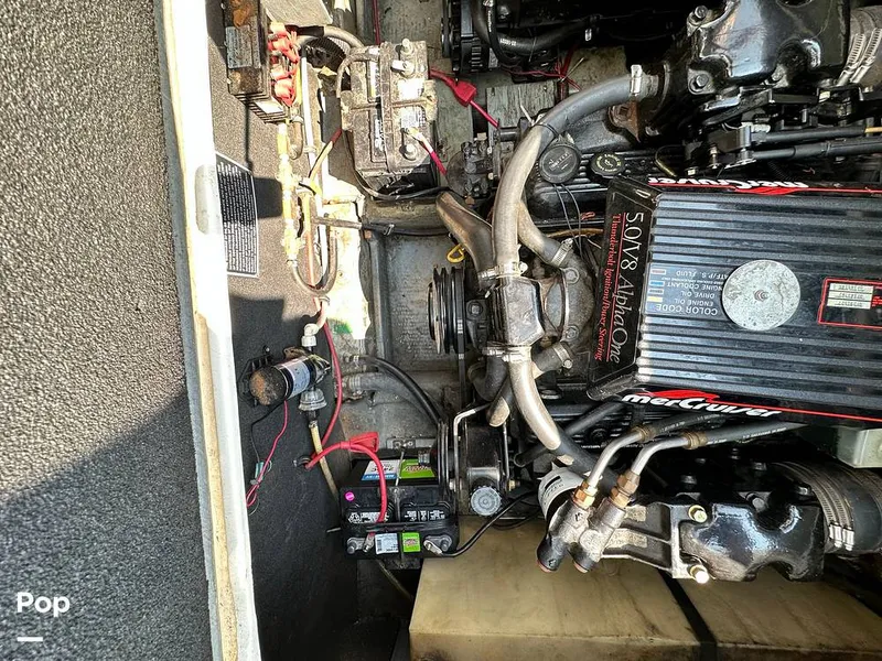 Slide: The Image of Rinker 280 Fiesta Vee 1995 - 13013895