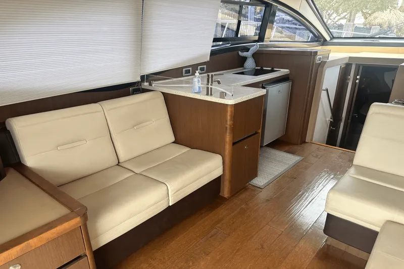 Slide: The Image of Sea Ray 400 SUNDANCER 2016 - 15