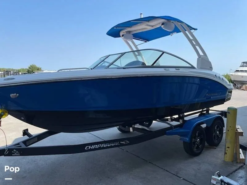 Slide: The Image of Sharp Looking and Great Performance - 13011167