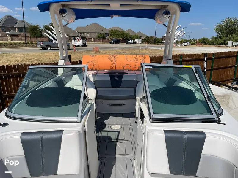 Slide: The Image of Walk Thru Windshield - 13050114