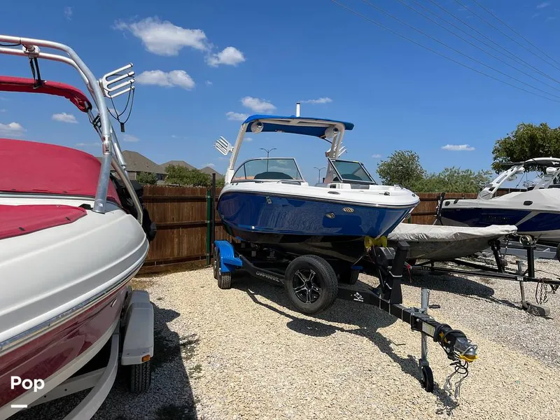 Slide: The Image of Chaparral 21 Surf 2021 - 13049596