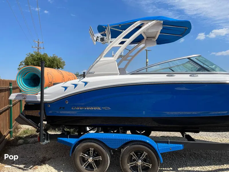 Slide: The Image of Chaparral 21 Surf 2021 - 13049600