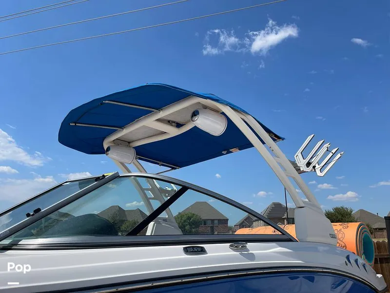 Slide: The Image of Chaparral 21 Surf 2021 - 13049608