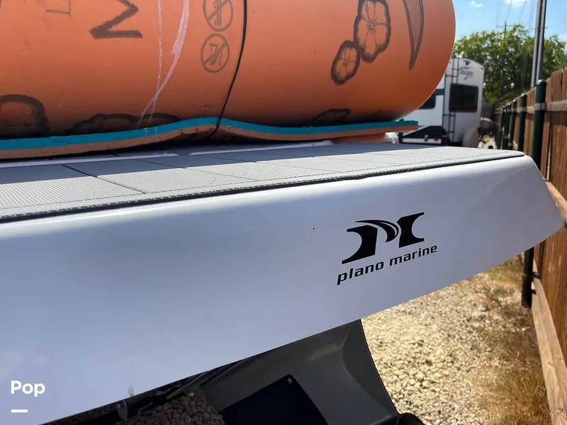 Slide: The Image of Chaparral 21 Surf 2021 - 13049908