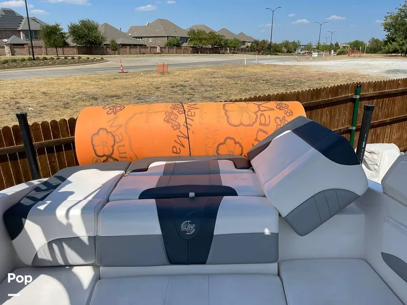 Slide: The Image of Chaparral 21 Surf 2021 - 13050102