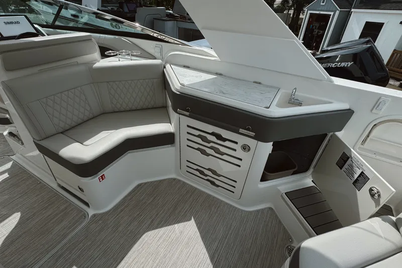 Slide: The Image of Sea Ray SLX 310 Outboard 2026 - 9