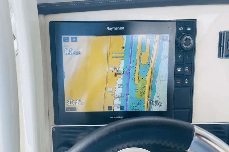 Slide: The Image of Boston Whaler 270 DAUNTLESS 2022 - 13