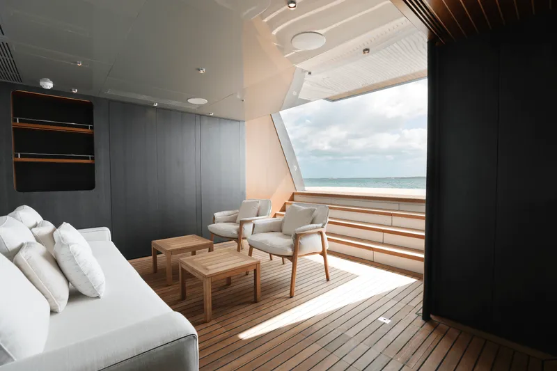 Slide: The Image of Ocean Alexander 35P 2025 - 39