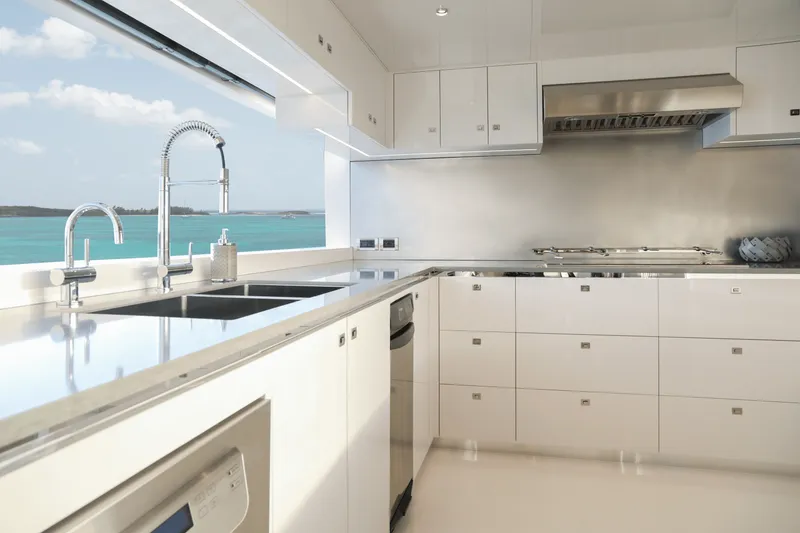 Slide: The Image of Ocean Alexander 35P 2025 - 41