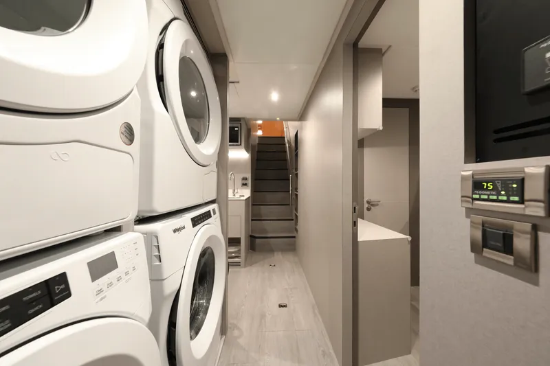 Slide: The Image of Ocean Alexander 35P 2025 - 43