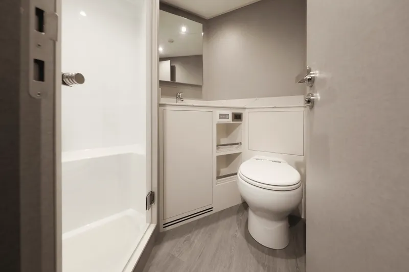 Slide: The Image of Ocean Alexander 35P 2025 - 47