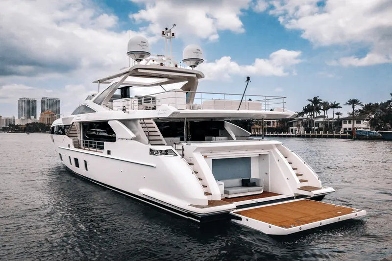 Slide: The Image of Azimut Grande 32M 2025 - 13