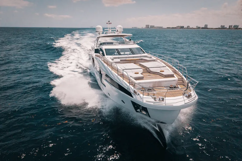 Slide: The Image of Azimut Grande 32M 2025 - 4