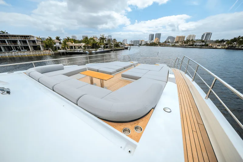 Slide: The Image of Azimut Grande 32M 2025 - 53