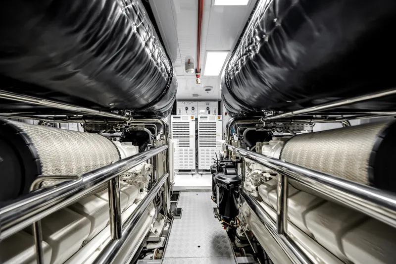 Slide: The Image of Azimut Grande 32M 2025 - 91