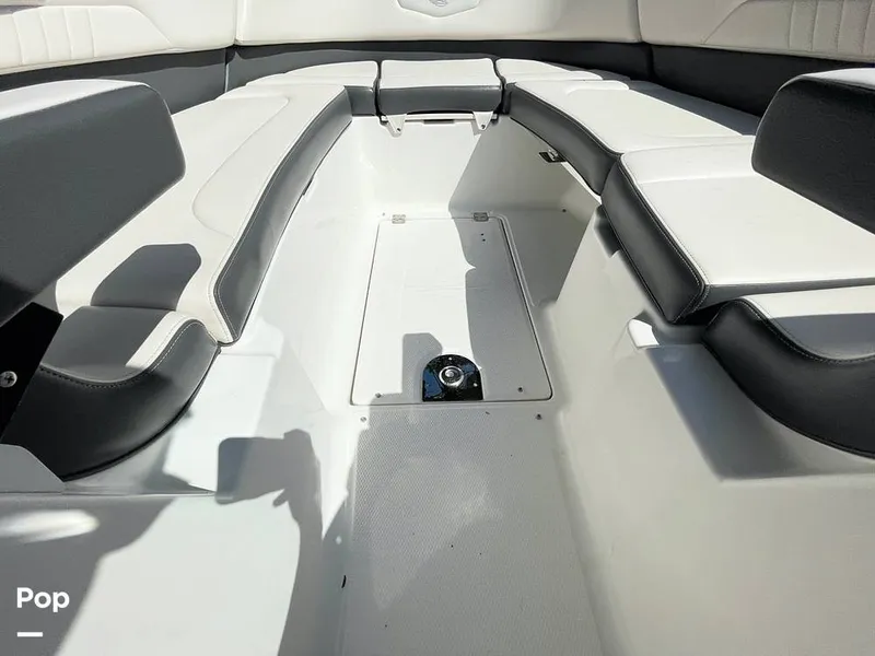 Slide: The Image of Bow Seating - 13173412