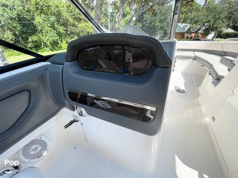 Slide: The Image of Glove Box - 13173431