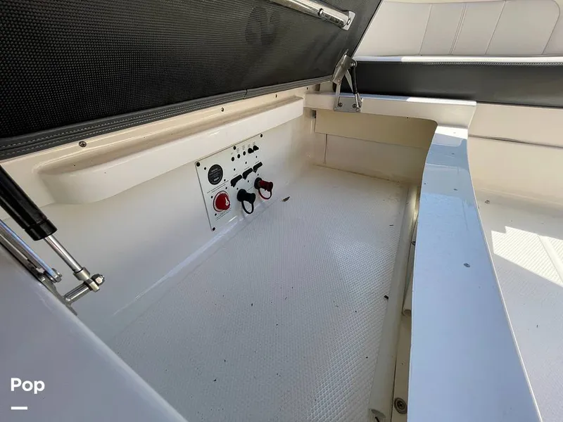 Slide: The Image of Battery Switch - 13173425