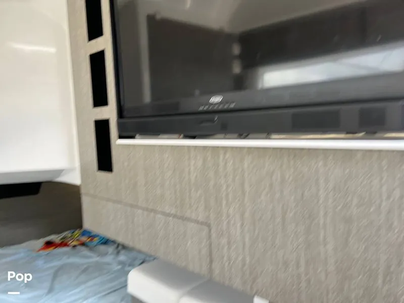 Slide: The Image of Monterey 378SE 2021 - 13063136