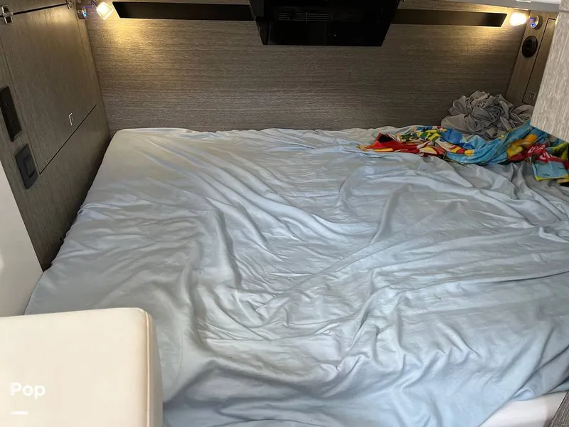 Slide: The Image of Monterey 378SE 2021 - 13063141