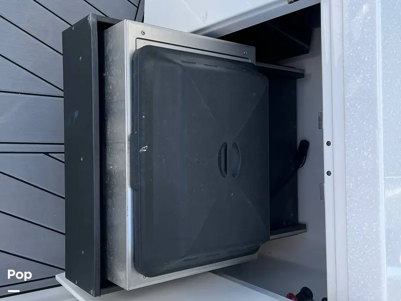 Slide: The Image of Monterey 378SE 2021 - 13062974