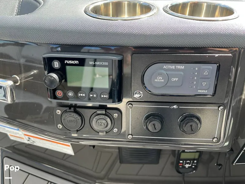 Slide: The Image of Monterey 378SE 2021 - 13062988