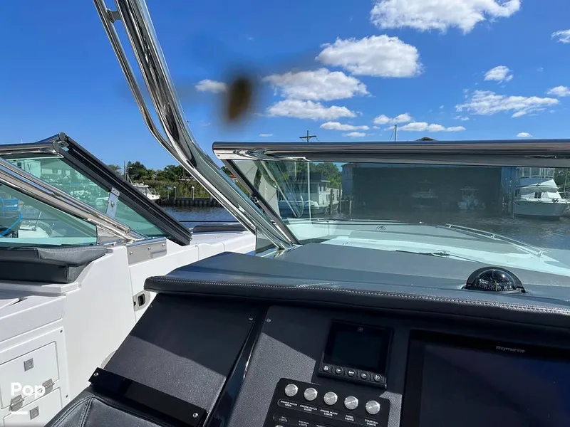 Slide: The Image of Monterey 378SE 2021 - 13063093