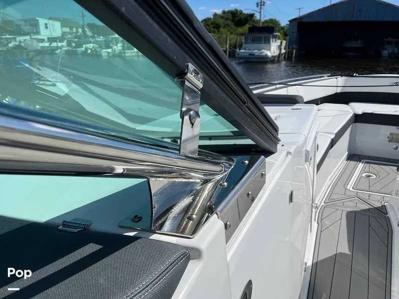 Slide: The Image of Monterey 378SE 2021 - 13063096