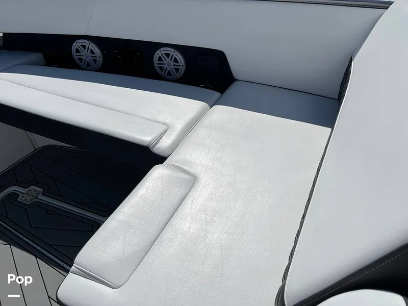 Slide: The Image of Monterey 378SE 2021 - 13063105