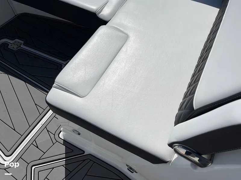 Slide: The Image of Monterey 378SE 2021 - 13063106